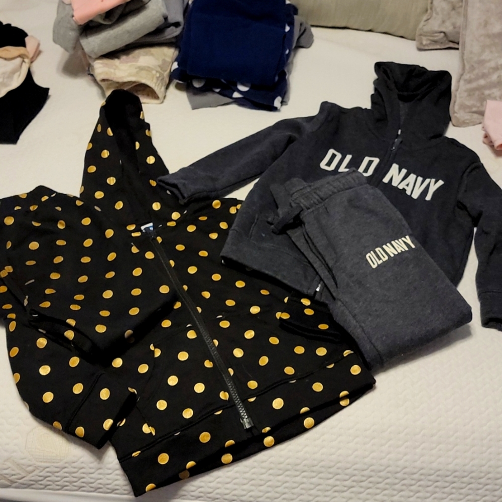 Sweatsuits great condition